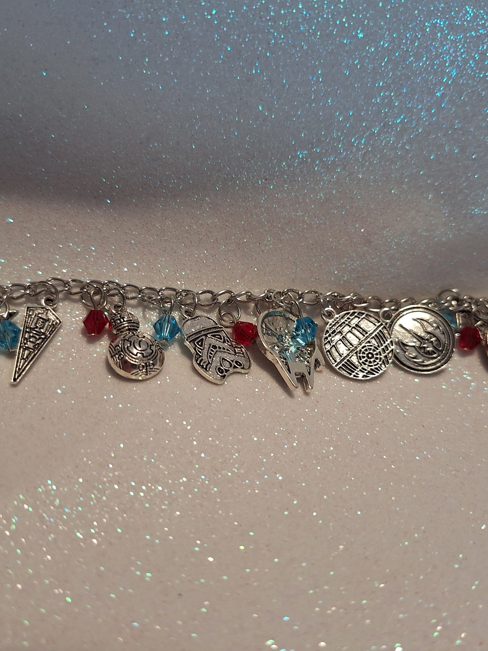 Star Wars Charm Bracelet 8" Long New